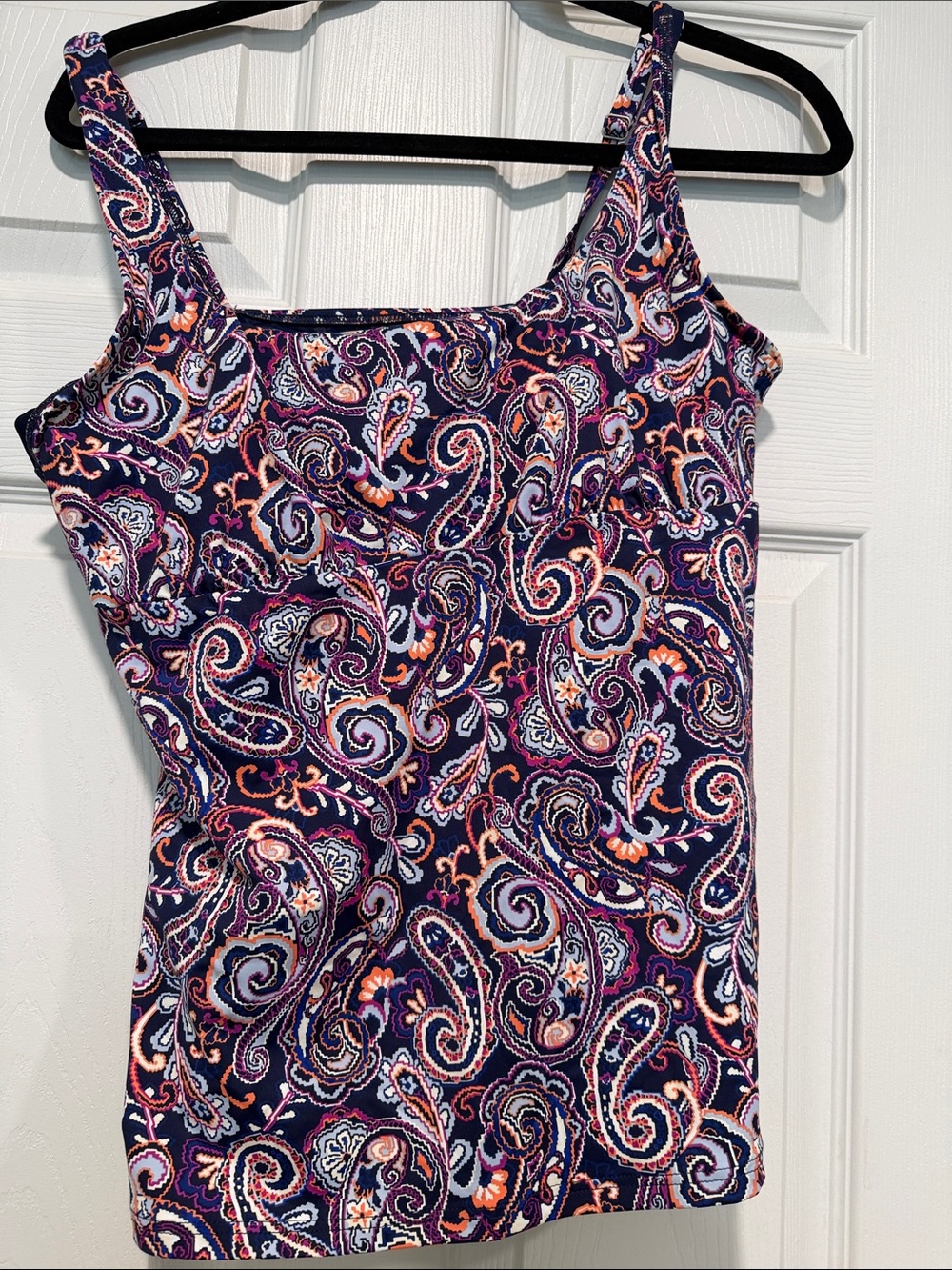 Women’s Lands End Purple and Navy Paisley Tankini Top with underwire